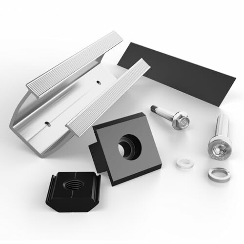 Verschiedene Komponenten eines Solarmontagesatzes.